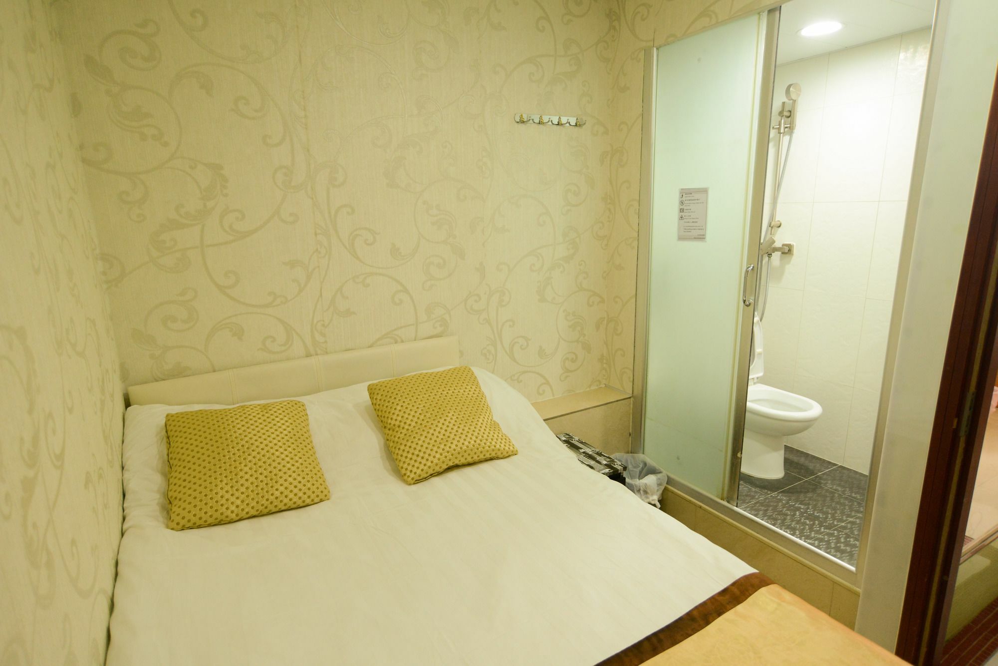 8 Days Boutique Hotel Kowloon  Exterior photo
